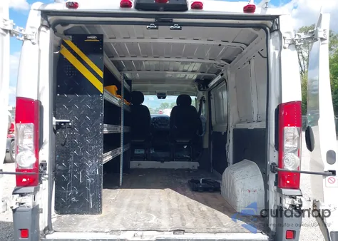 2015 Ram Promaster 1500 Low Roof из США, поврежденный, VIN 3C6TRVAG2FE508411